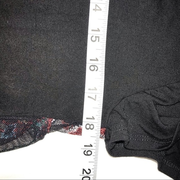 Cha Cha Vente Sheer Floral Embroidered Gathered Back Black Tee Med - Picture 6 of 7